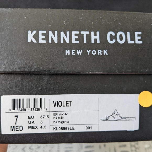 Kenneth Cole Violet Knot Flat Sandal - Picture 3 of 5